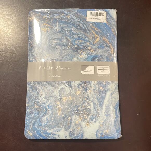 MacBook Air 13” blue/gold galaxy design shell case - Picture 1 of 3